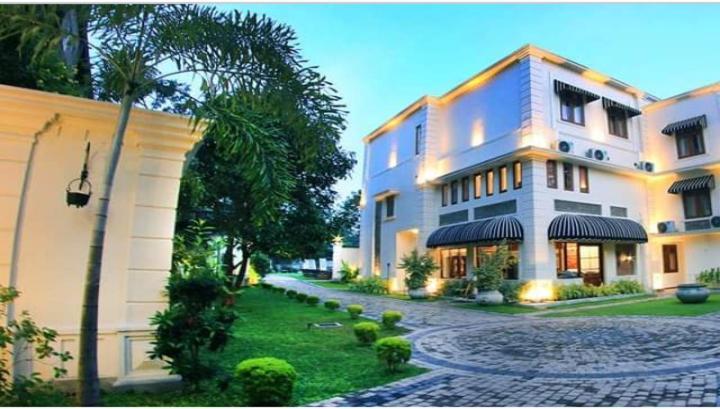 Forever City Hotel Kiribathgoda Esterno foto